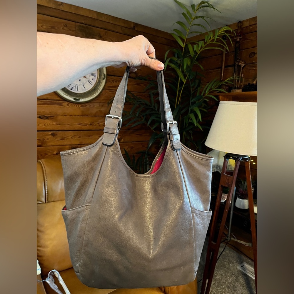 Garnet Hill of Italy genuine leather Bag.Gray.Large.